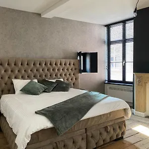Couette-café Absolute, Bruges